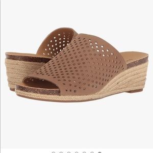 Lucky Brand Women's Jemya Leather Wedge Sandals